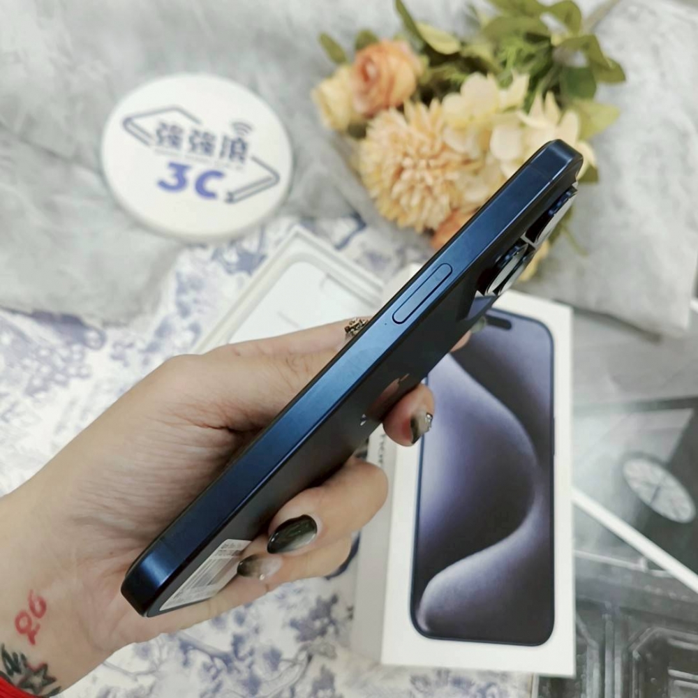 歸仁-二手iPhone15 pro 256G 藍色#02418(店保365天)