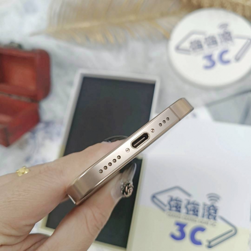 歸仁-iPhone16Pro256G金色*32675(店家保固一年)