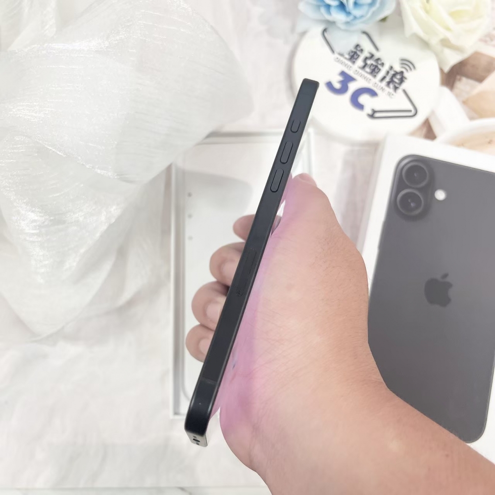 二手 iPhone 16 Plus 128G 黑色*62450（原廠保內）