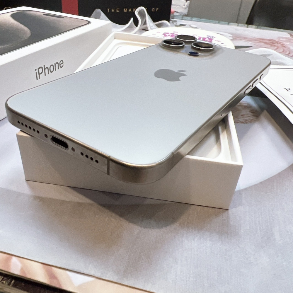 二手 iPhone15 Pro Max 256G 原色#13908（店保365天）