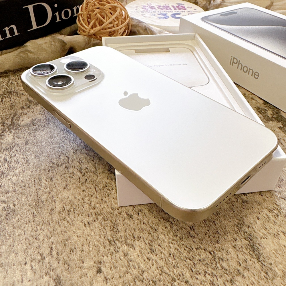 二手 iPhone15Pro 256G 白色*26901(店家保固365天)