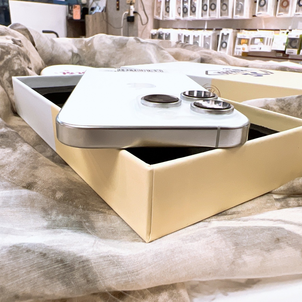 二手-iPhone16Pro 128G 白色*24160（店家保固365天）