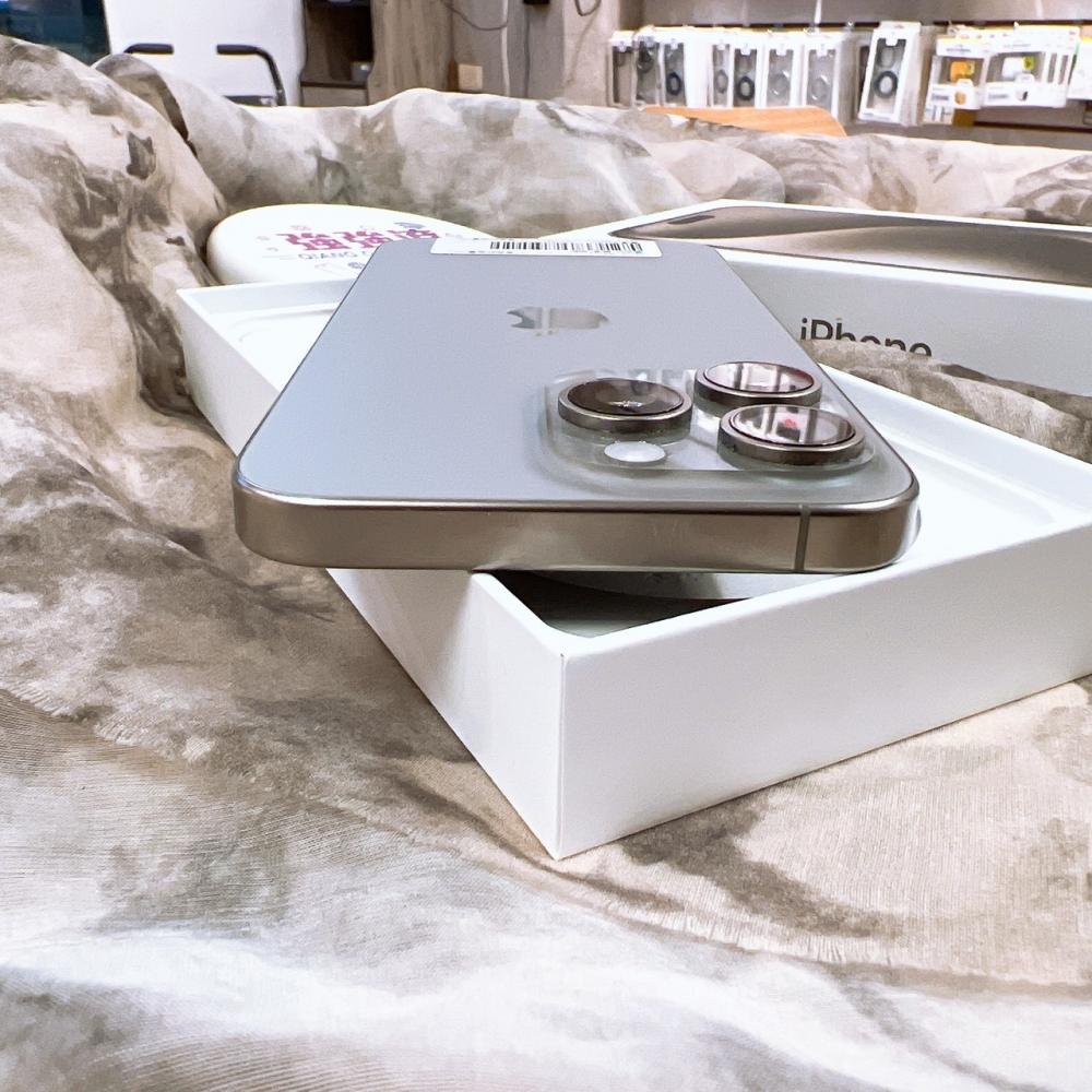 二手-iPhone15ProMax 1TB 原色*24051 (店家保固365天)