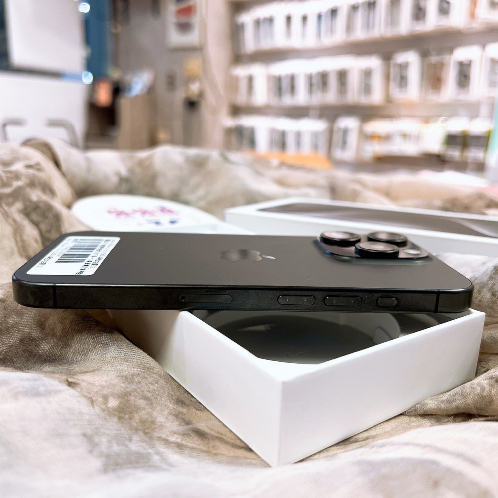 二手 iPhone15Pro 256G 黑色*56097(店家保固365天)