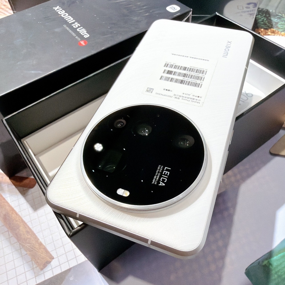 善化-二手 小米 15 Ultra 16+512G 白色*81569（原廠保內）