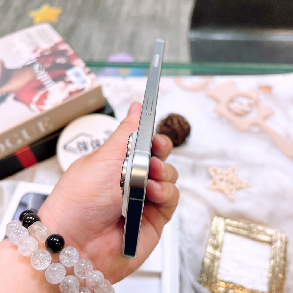 二手-iPhone16ProMax 512G 白色*10683（店家保固365天）