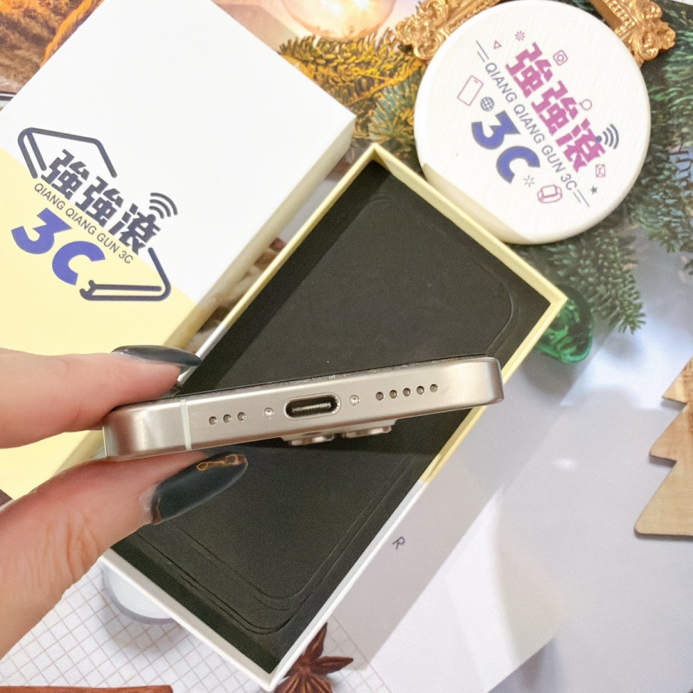 善化-二手 iPhone15 Pro 256G 白色#23670（店保365天） 