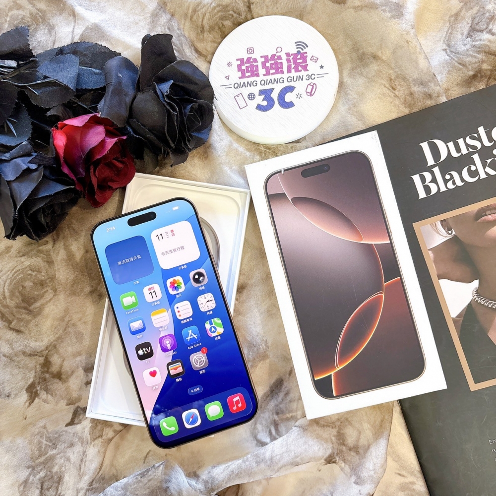 二手 iPhone 16 Pro Max 256G 金色*40900(原廠保內)