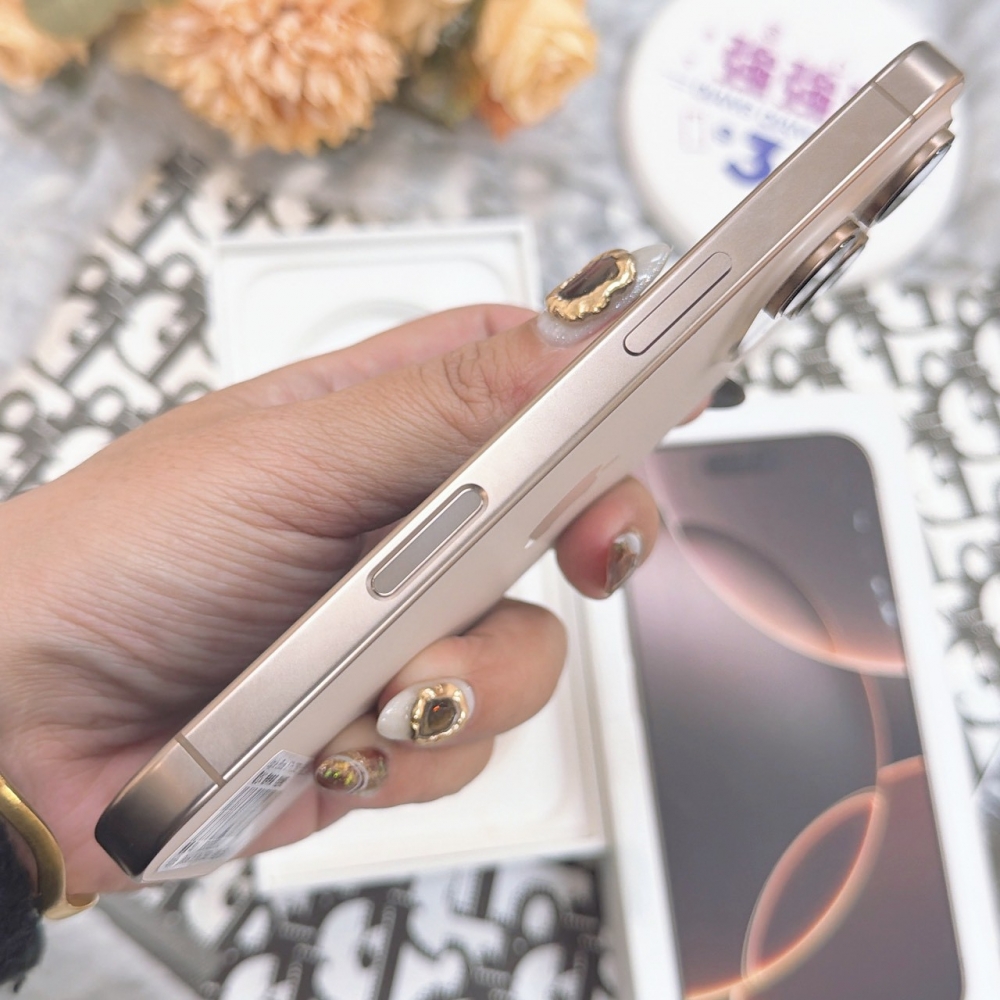 歸仁-二手iPhone16 Pro 256G 金色＃13425（店家365天）