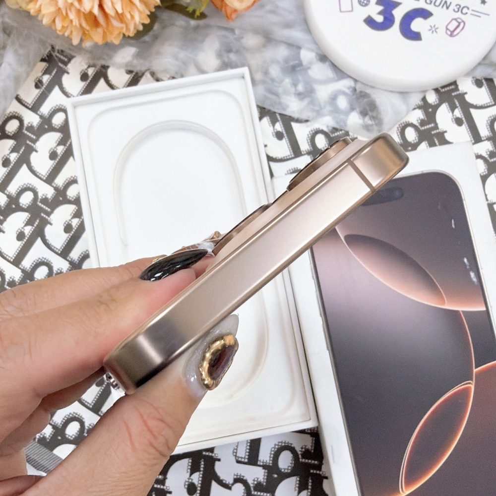 歸仁-二手iPhone16 Pro 256G 金色＃13425（店家365天）