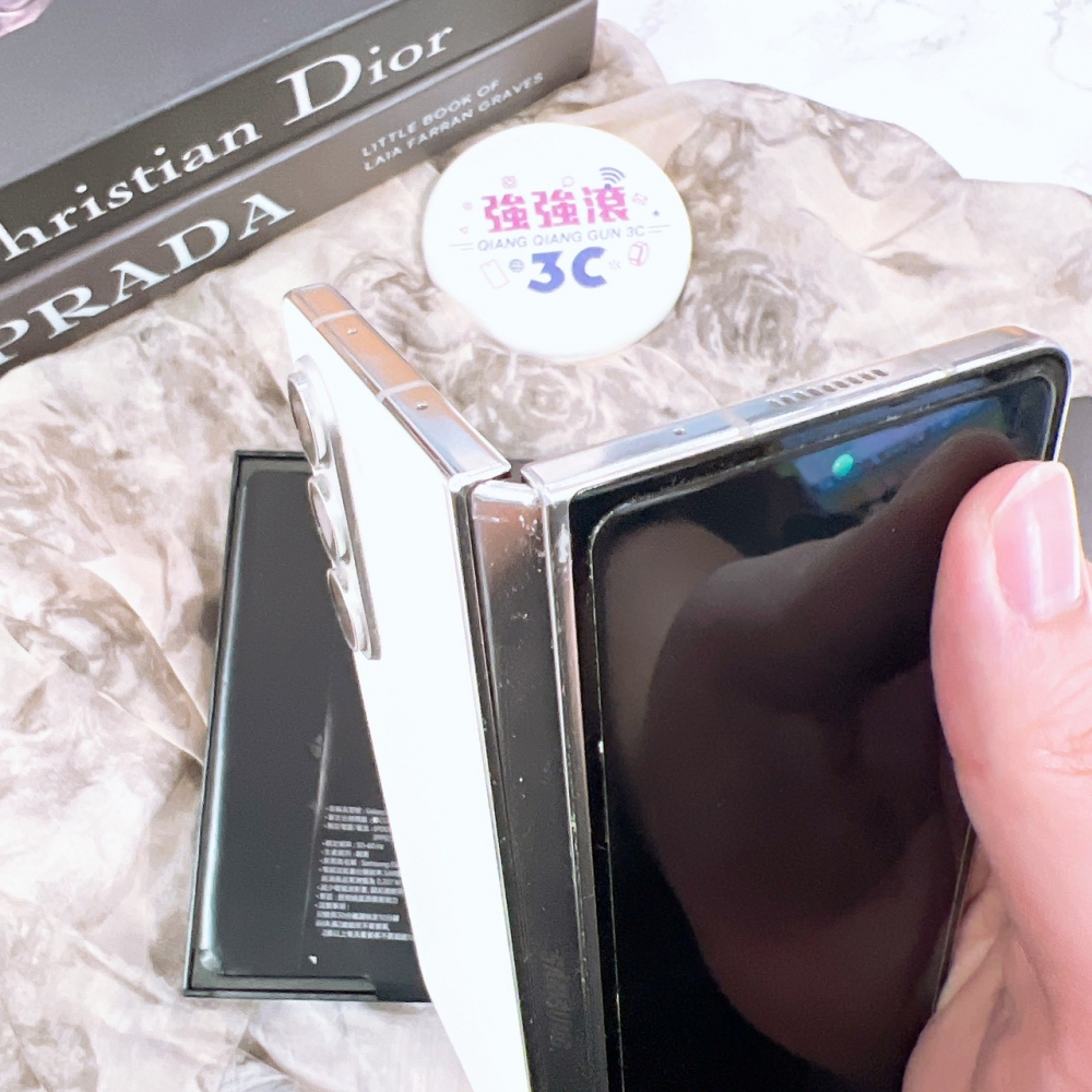 二手 三星 Z Fold 5 12+512G 白色*64270（店保90天）