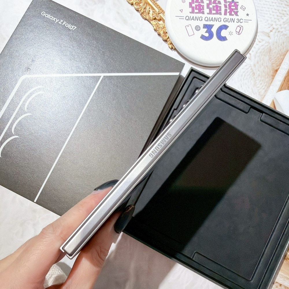 善化-二手 三星 Z Fold 7 12+512G 銀色*05743(原廠保內)