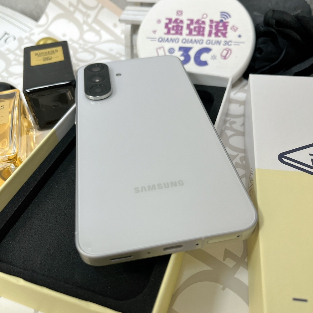 佳里-二手三星 A56 12/256G 灰色 #89766(原廠保固)