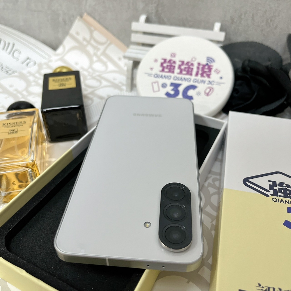 佳里-二手三星 A56 12/256G 灰色 #89766(原廠保固)