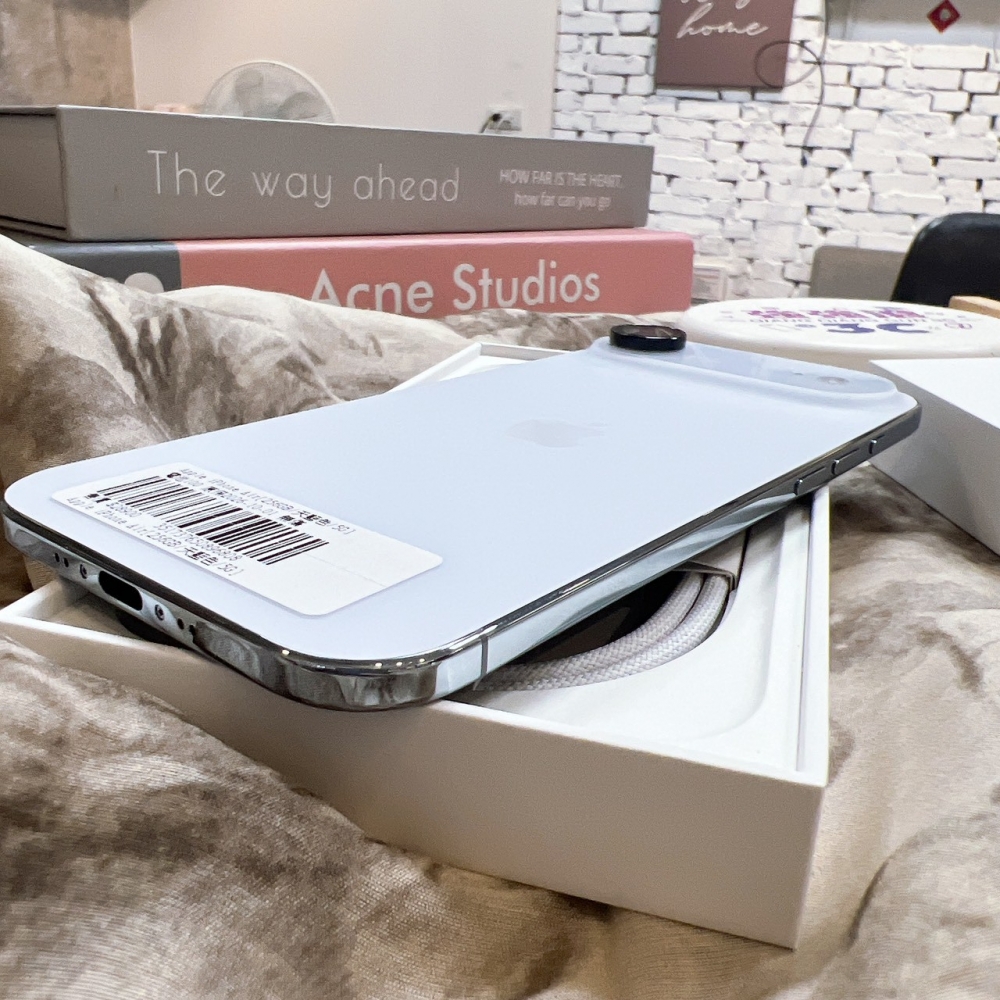 二手 iPhone Air 256G 藍色*96808（原廠保固內）