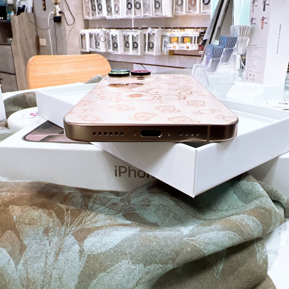 二手 iPhone 16 Pro Max 256G 金色*87879（原廠保內）