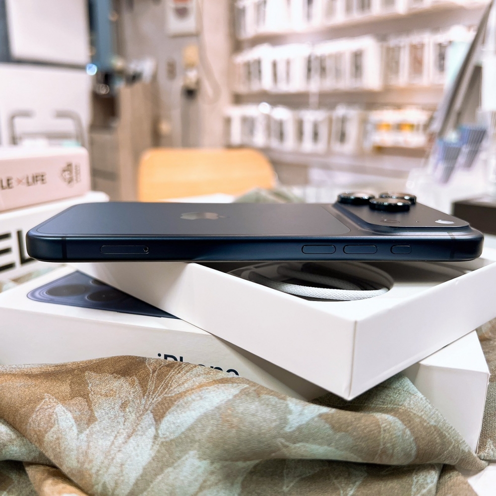 二手 iPhone17 Pro MAX 512G 藍色#73394（原廠保固）