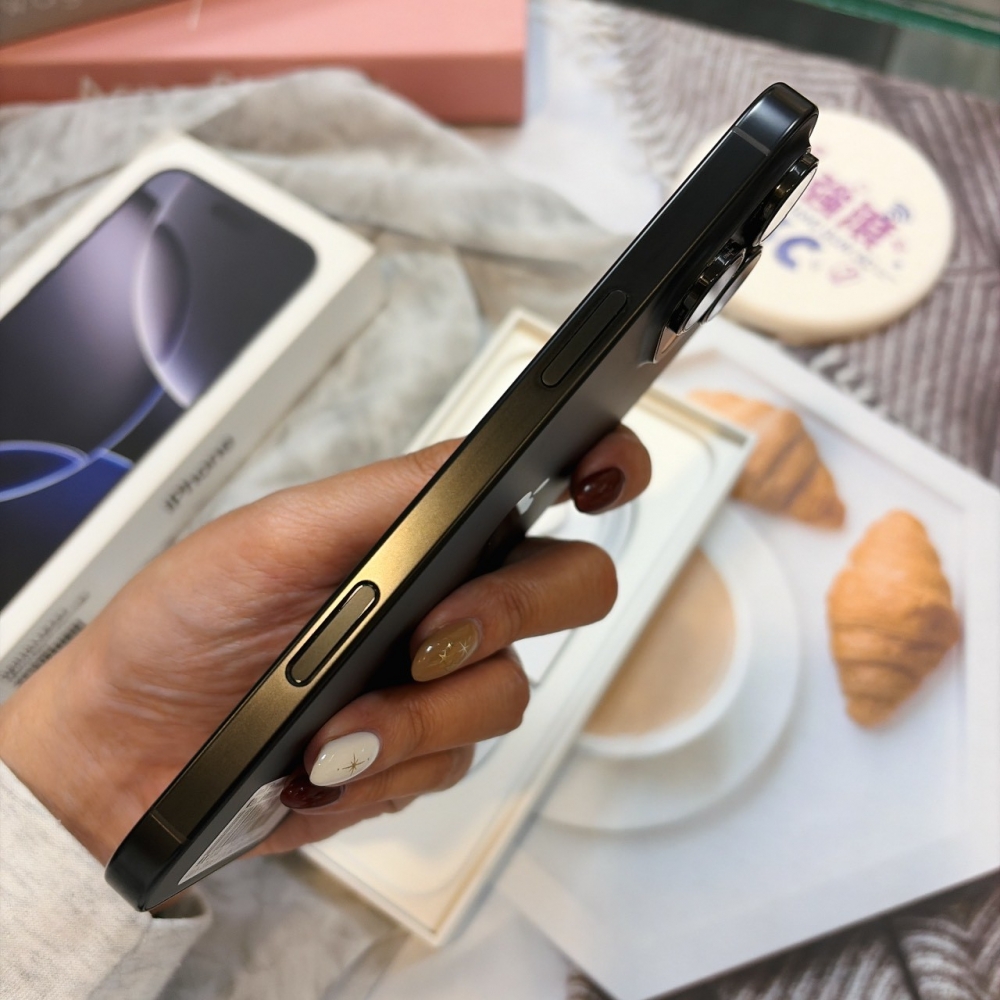 二手 iPhone16 Pro Max 256G 黑色#29762（店家保固365天）