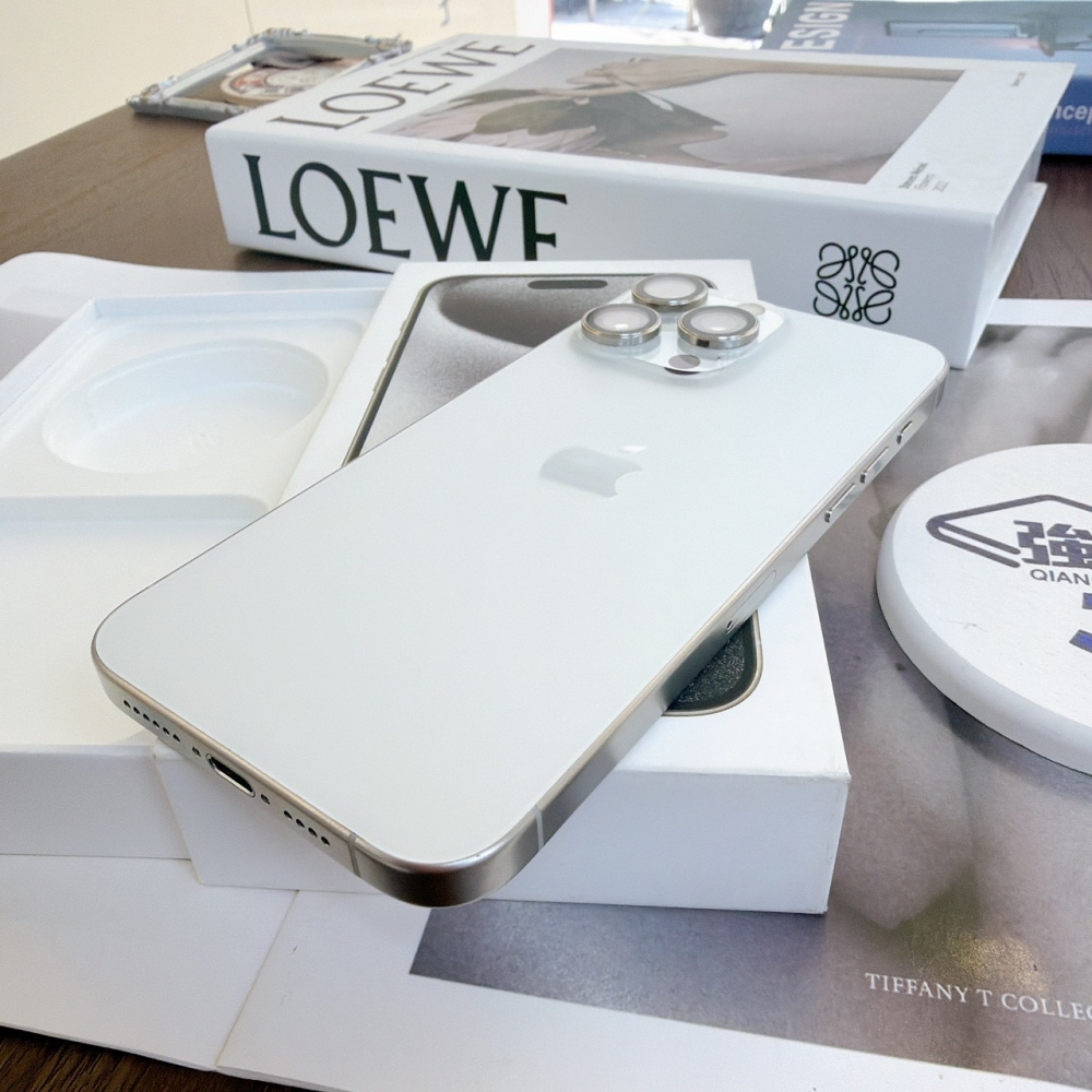 鹽行-二手 iPhone15 ProMax 256G 白色#01407（店保365天）