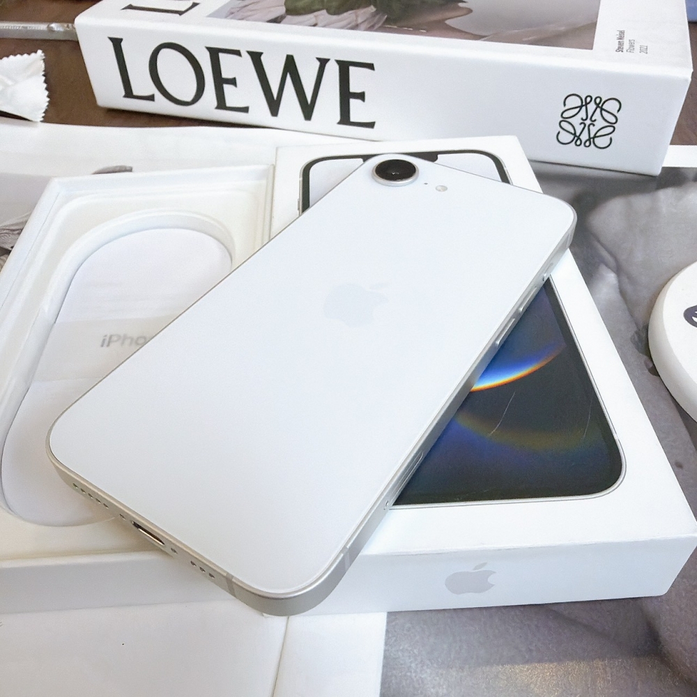鹽行-二手iPhone16e 256G 白色 #57273（原廠保固）
