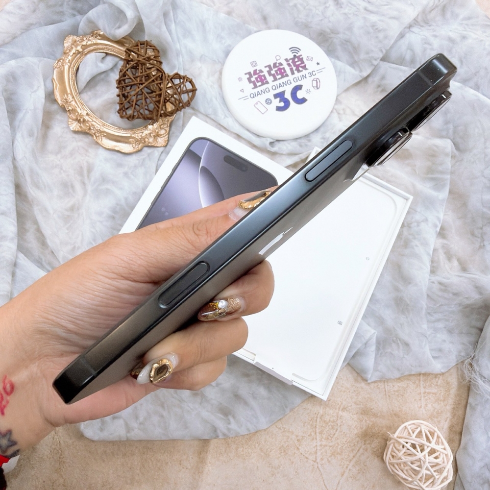 歸仁-二手iphone16 pro max 256黑色#78226(店家保固365天)