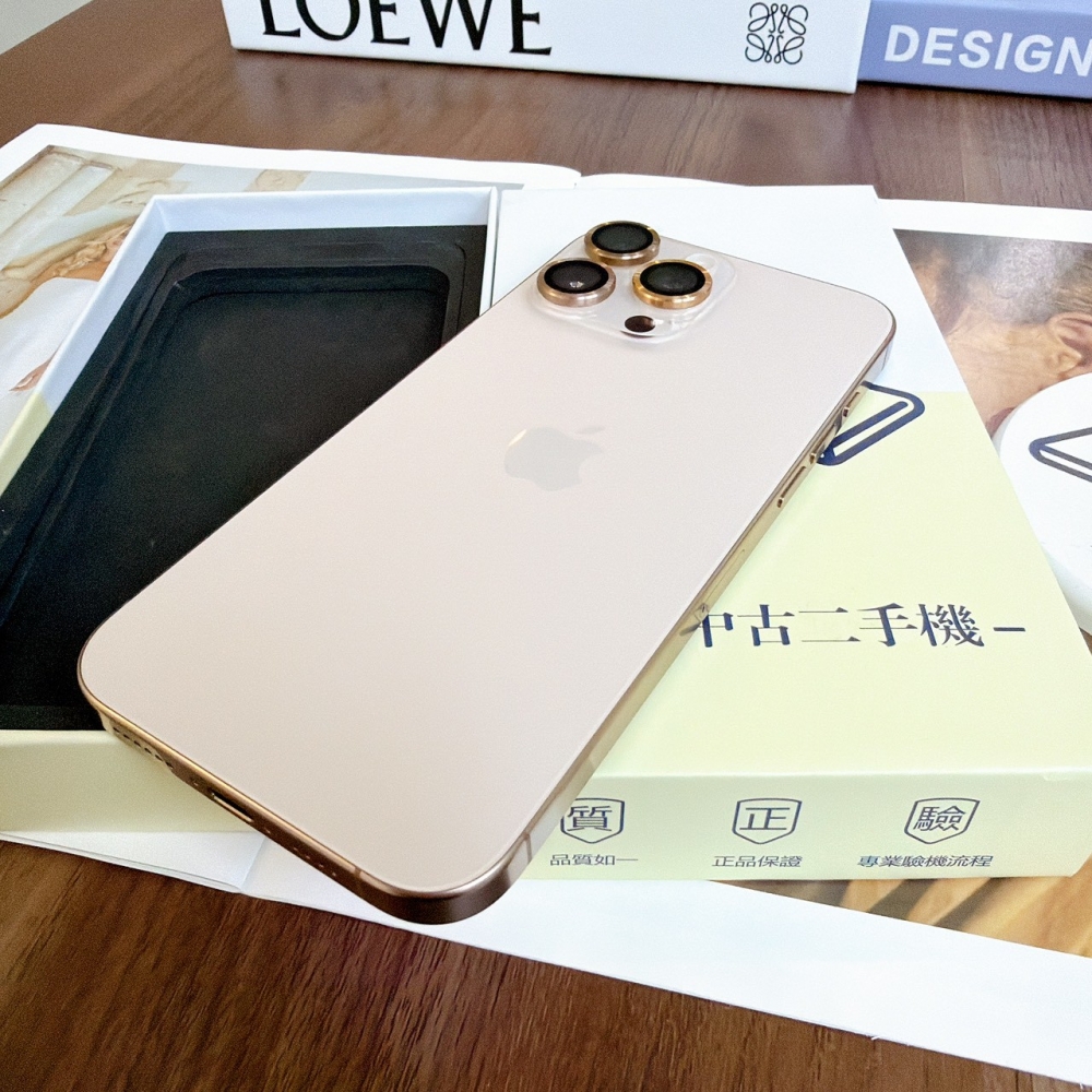 鹽行-二手 iPhone 16 Pro Max 256G 金色*10670（原廠保內）