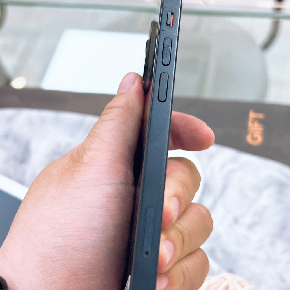 二手 iPhone 13 128G 黑色*55218 (店家保固365天)