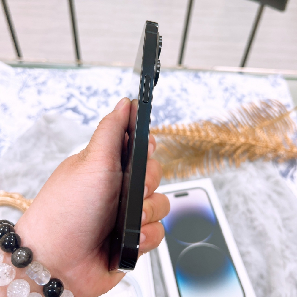 二手 14Pro256G黑色*24740 (店家保固365天)