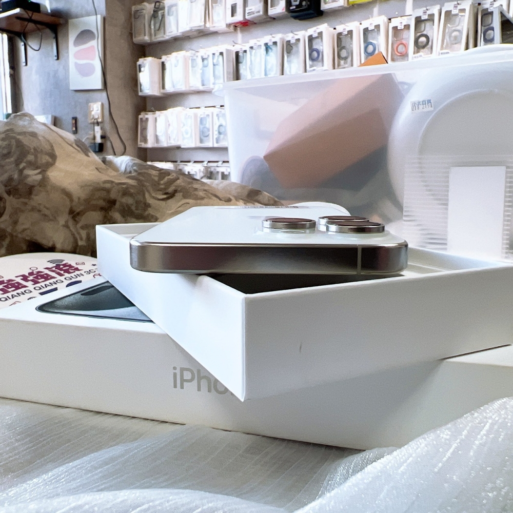 二手-iPhone15ProMax 512G 白色*56552(店家保固365天)