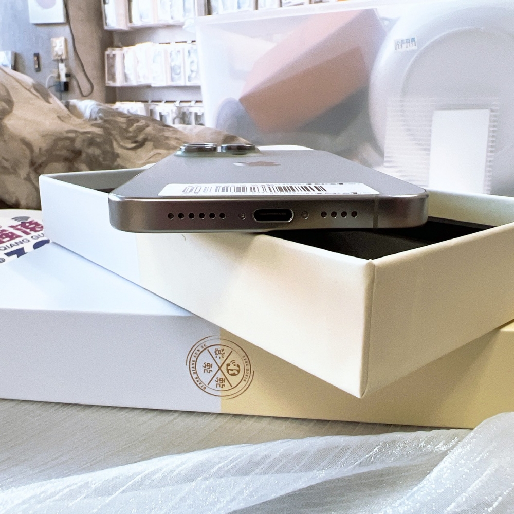 二手-iPhone15ProMax 256G 原色*61085（店家保固365天）