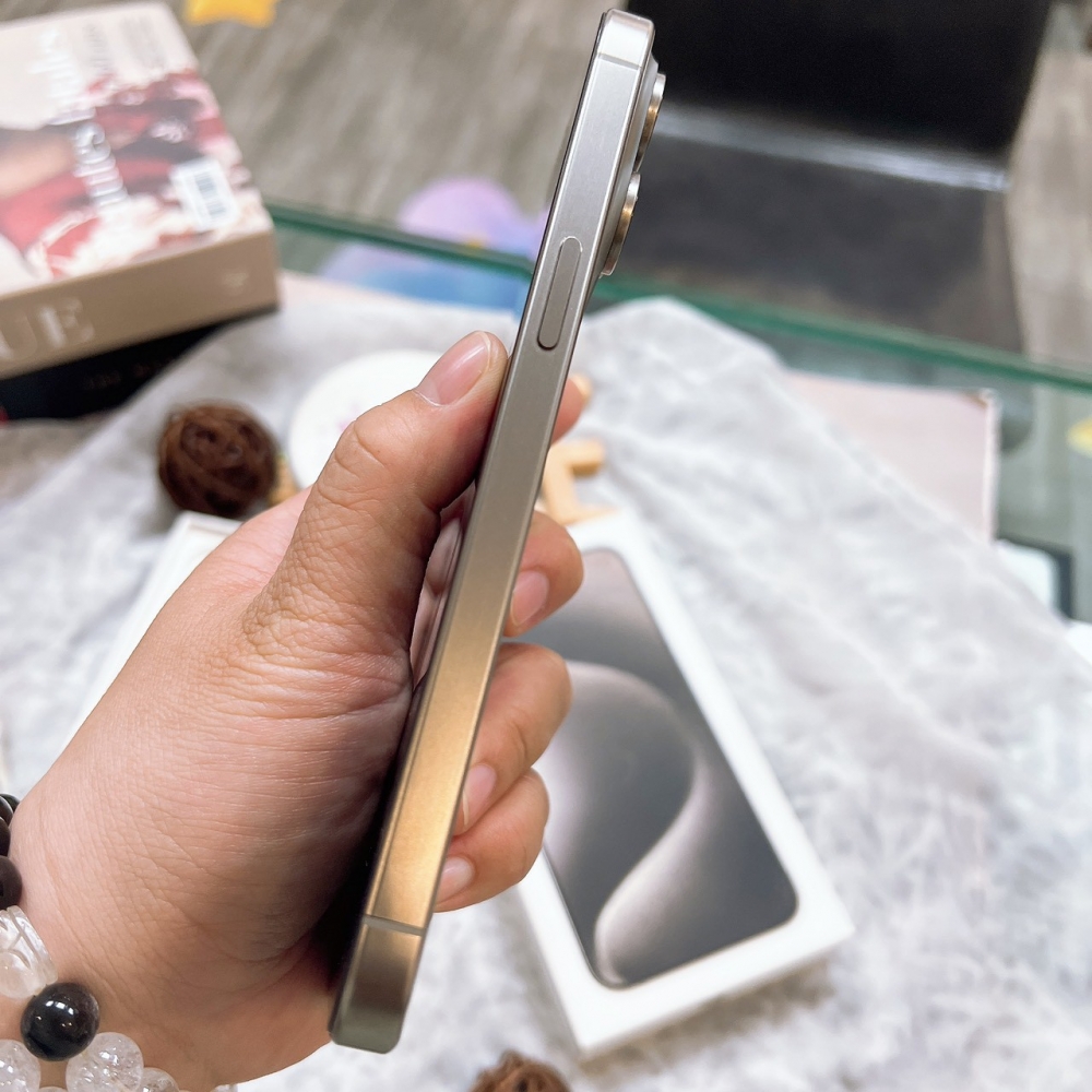 二手-iPhone15ProMax 256G 原色*88222（店家保固365天）