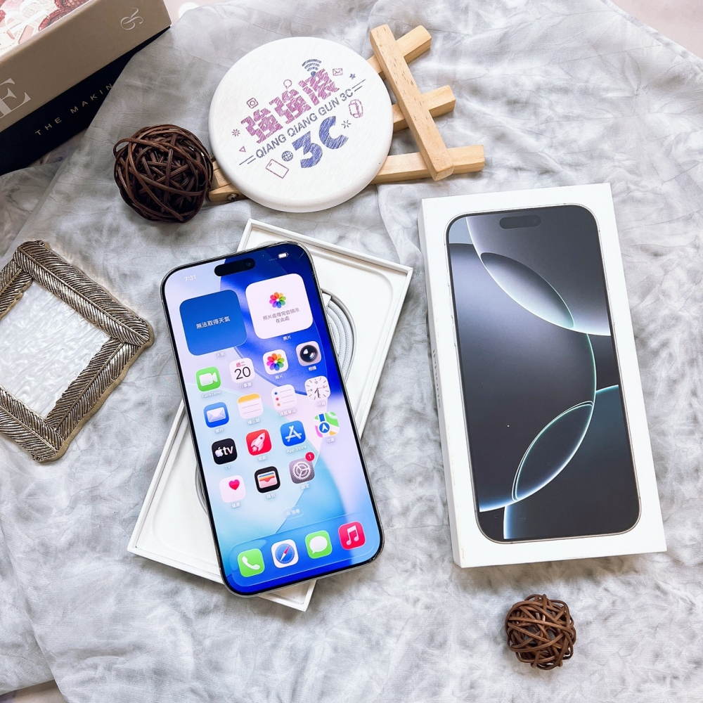 二手-iPhone16ProMax 256G 白色*21711(店家保固365天)