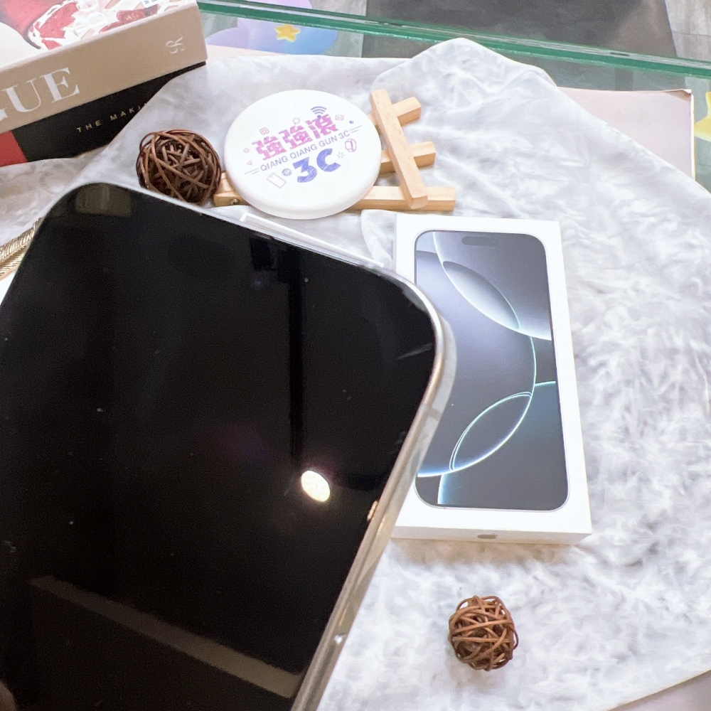 二手-iPhone16ProMax 256G 白色*21711(店家保固365天)