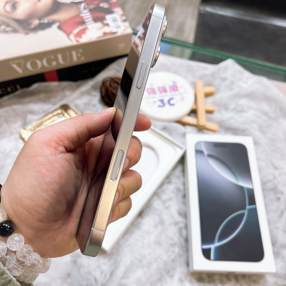 二手-iPhone16ProMax 256G 白色*06506（店家保固365天）