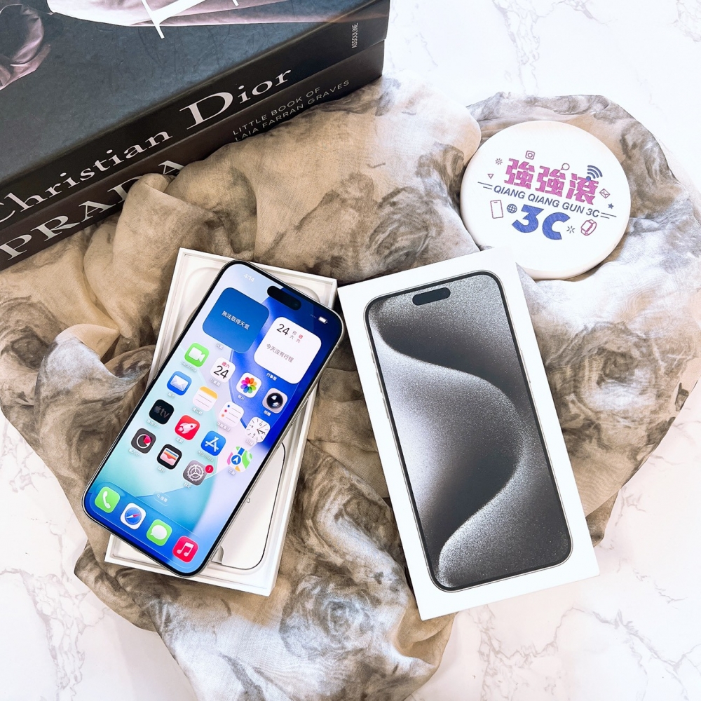 二手-iPhone15ProMax 512G 白色*93330(店家保固365天)