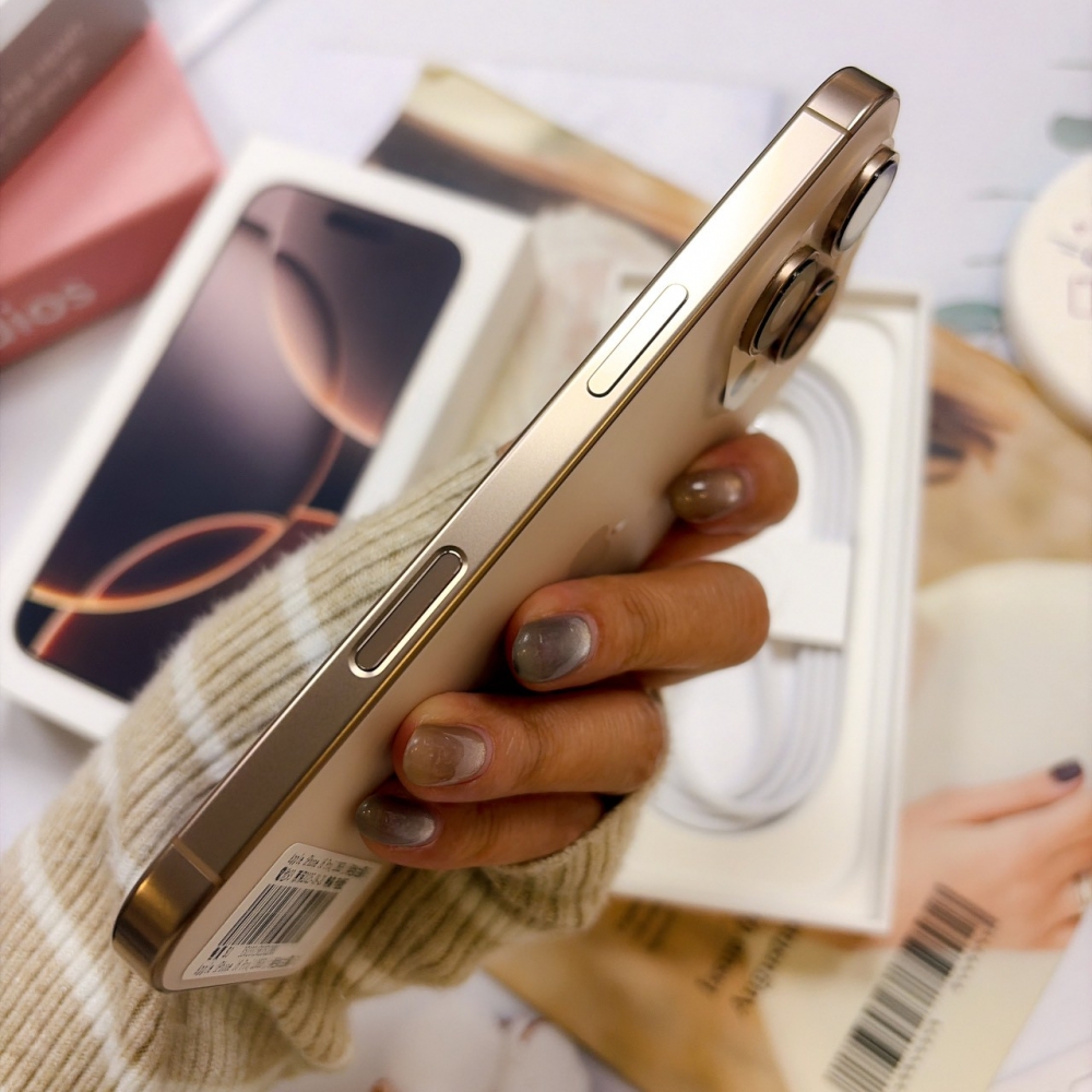 二手-iPhone16Pro 128G 金色*02880(店家保固90天)