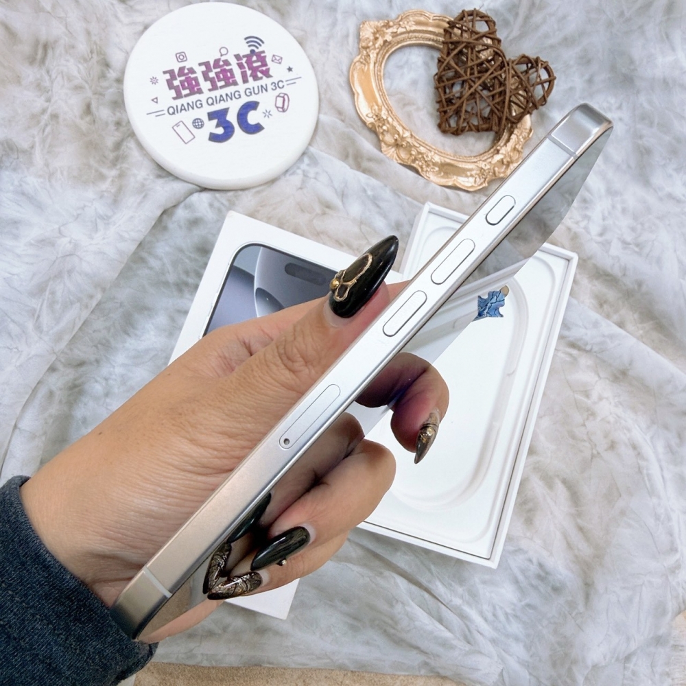 歸仁-二手iphone 16 pro 128G 白色＃71367（店保365天）