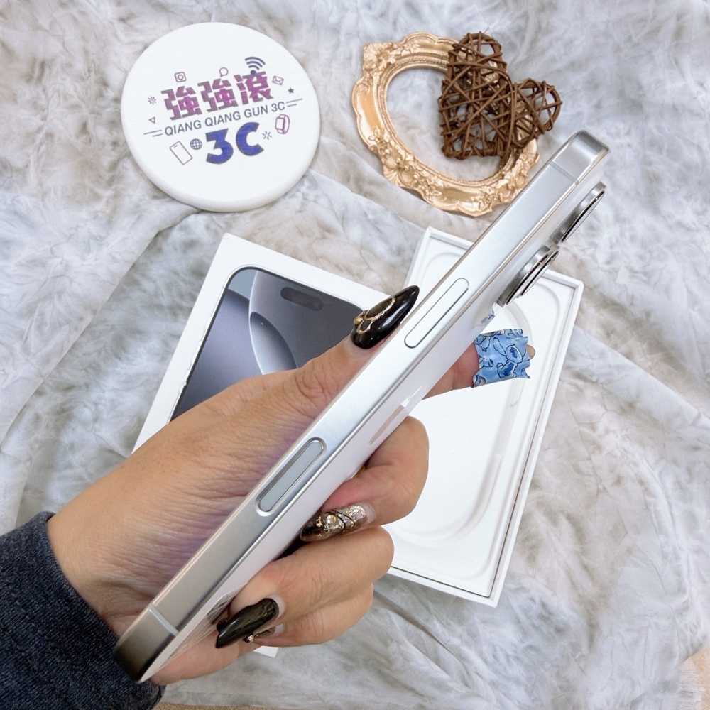 歸仁-二手iphone 16 pro 128G 白色＃71367（店保365天）