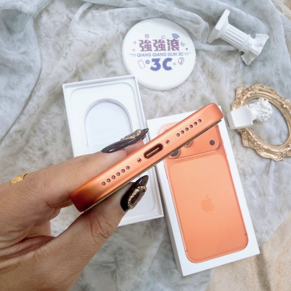 歸仁-二手iPhone 17 pro max 256G 橘色#89250(原廠保內)