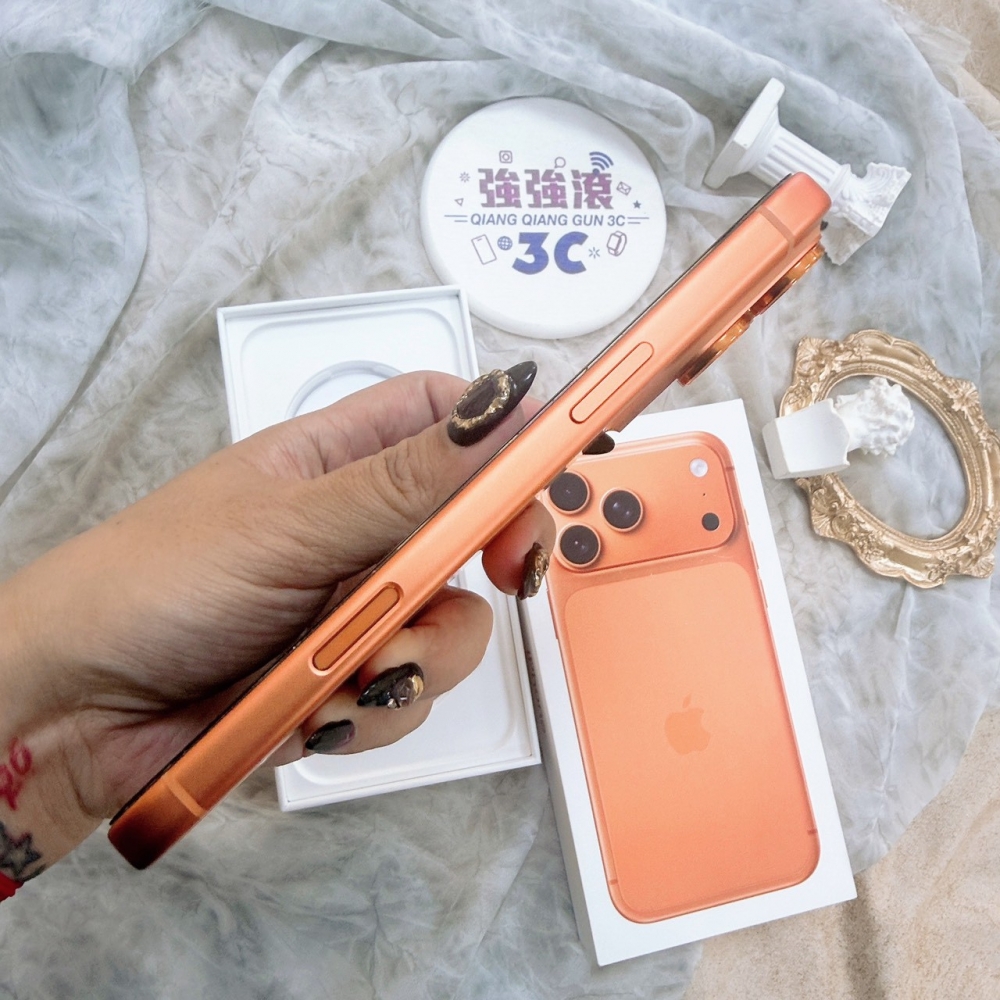 歸仁-二手iPhone 17 pro max 256G 橘色#89250(原廠保內)
