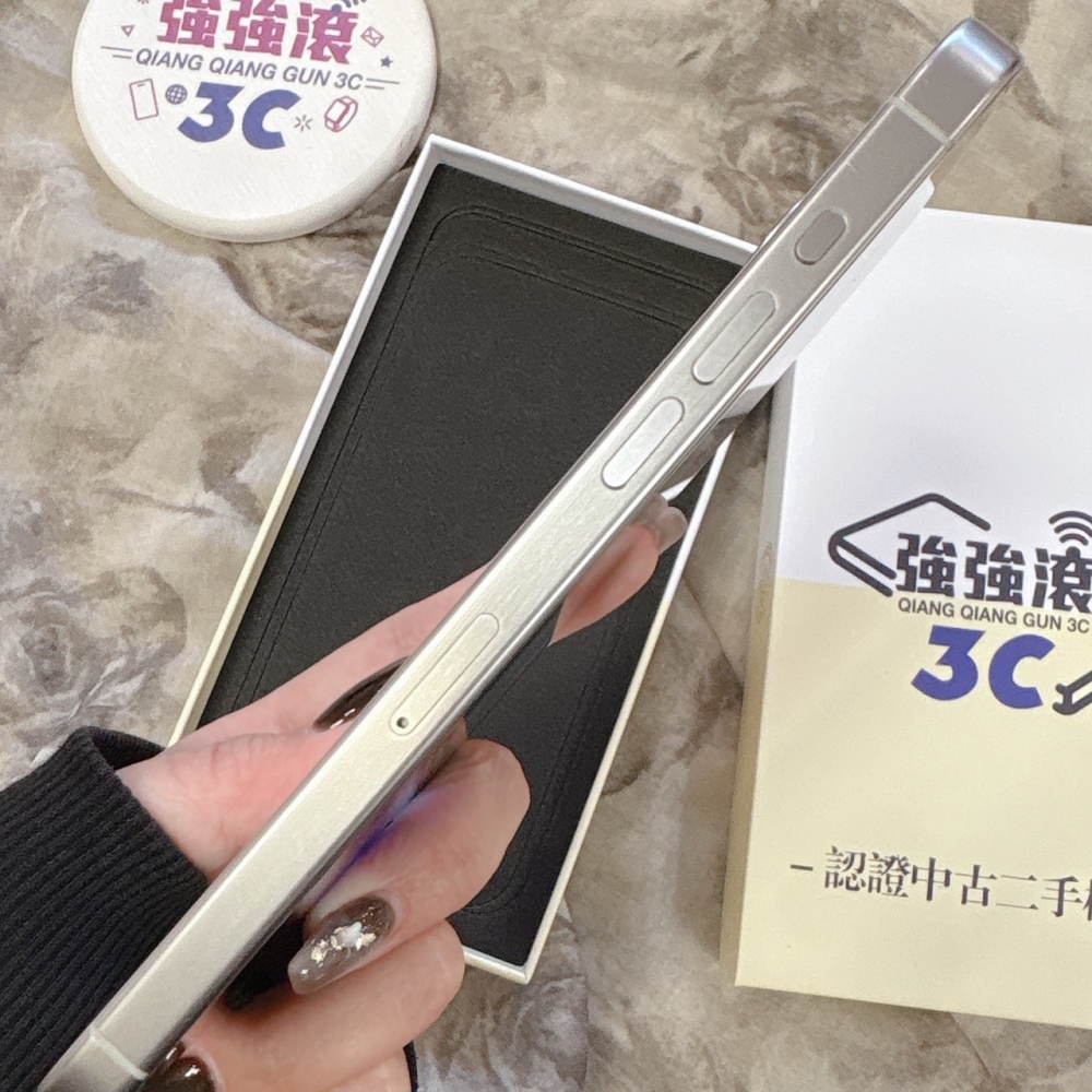 二手 iPhone15ProMax 256G 白色*84398（店家保固365天）