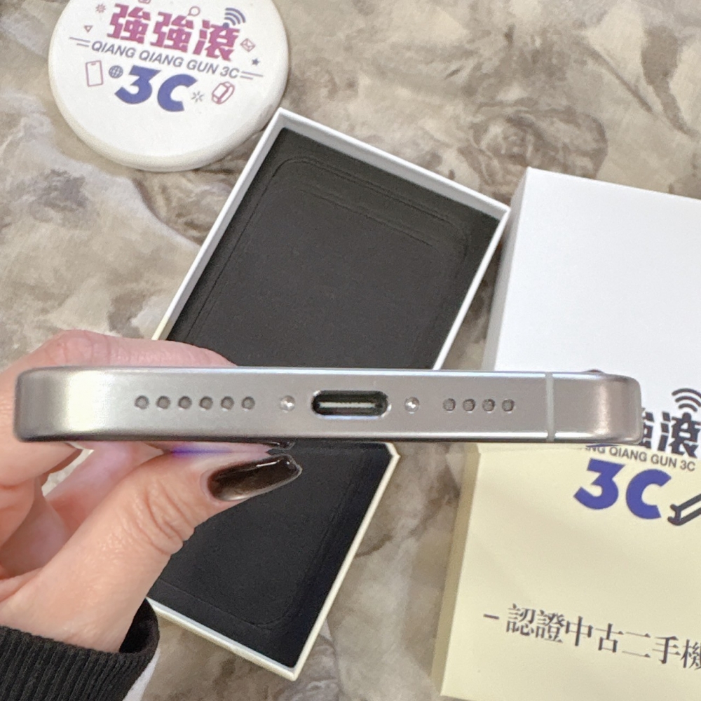 二手 iPhone15ProMax 256G 白色*84398（店家保固365天）
