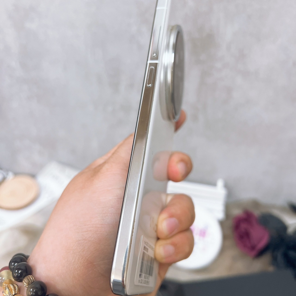 佳里-二手 VIVO X200 12+256G 白*93733（店保90天）