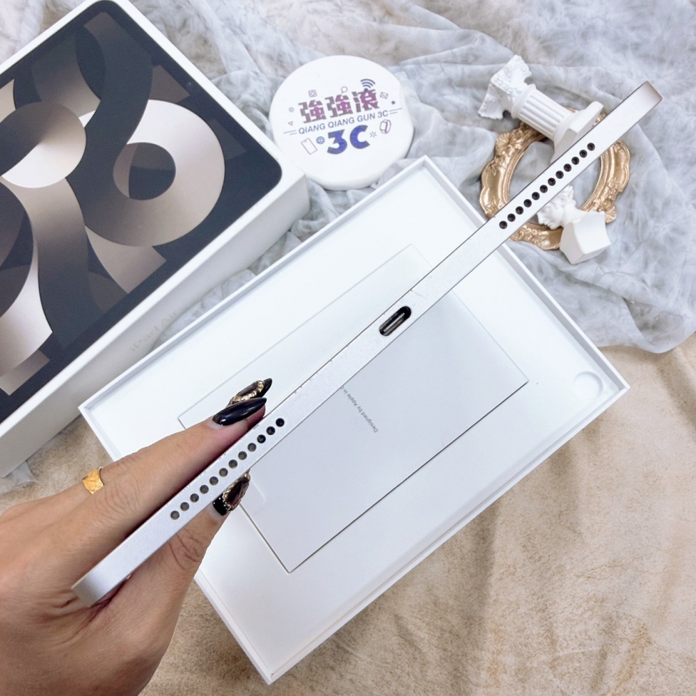歸仁-二手iPad Air 5 64G 銀色＃CG6G2(店保30天)