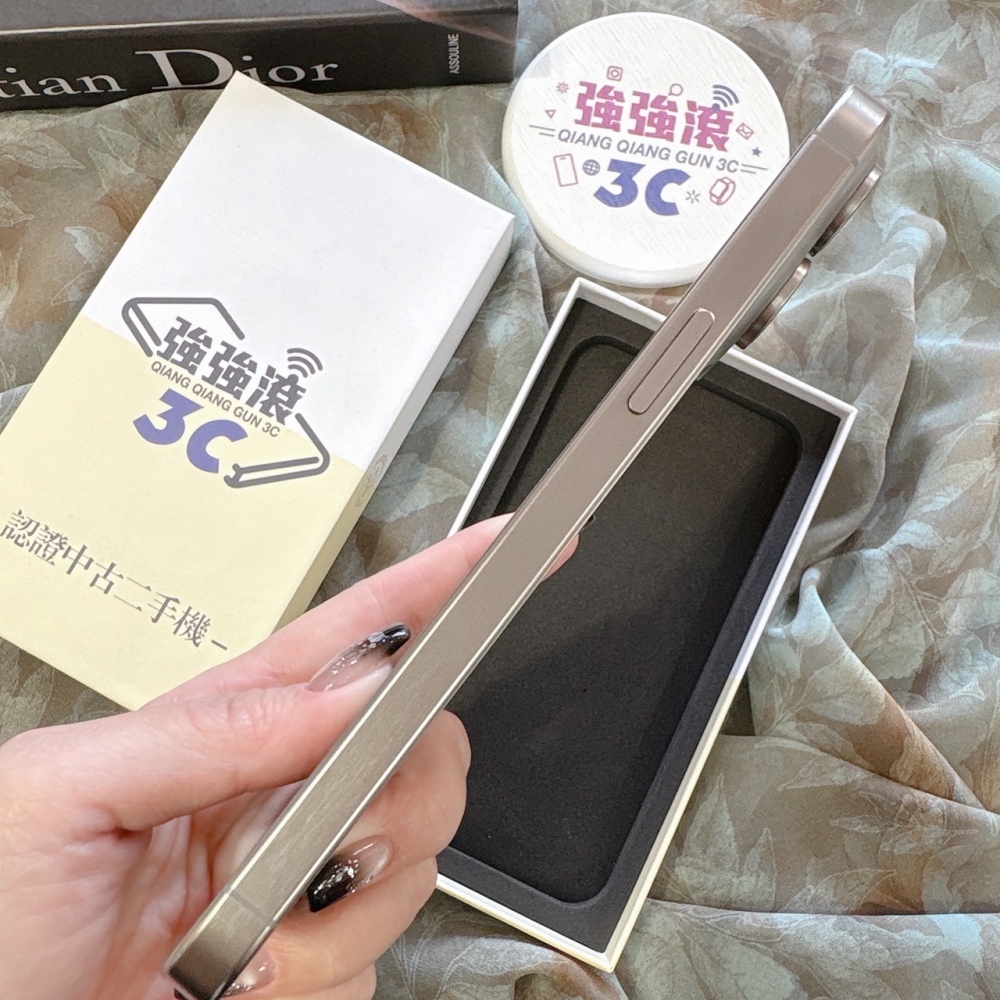 二手 iPhone15ProMax 256G 原色*64922（店家保固）