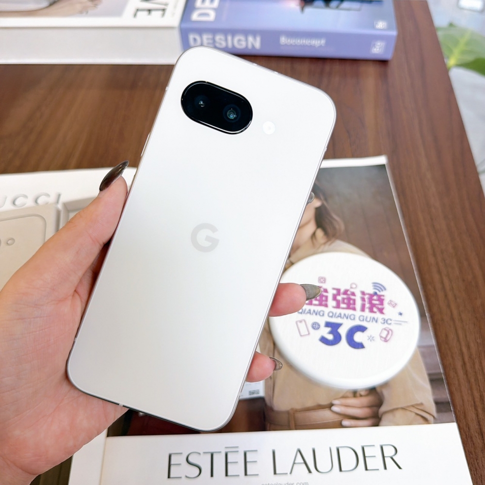 鹽行-二手 Goole pixel 9a 128G 米色#94561 （原廠保內）