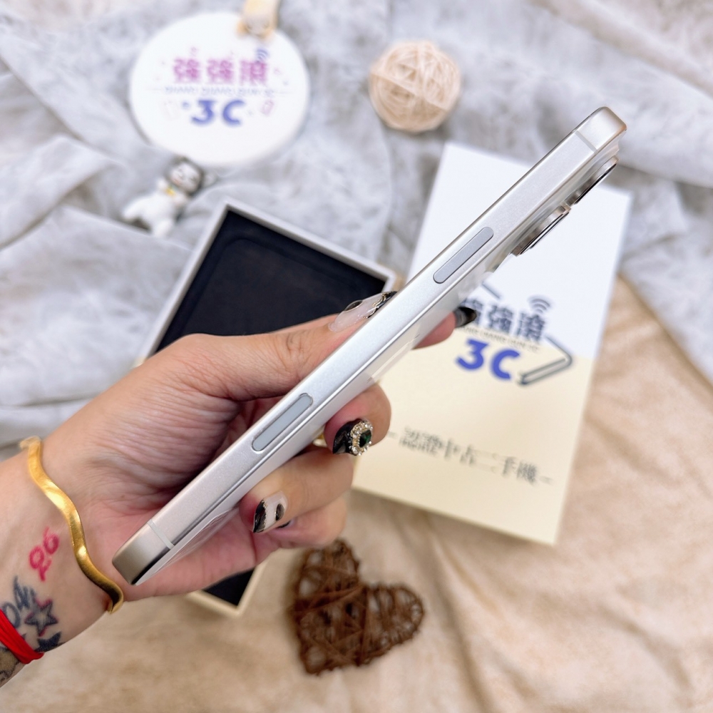 歸仁-iPhone16Pro Max 256G 白色＃47765(店家保365天)