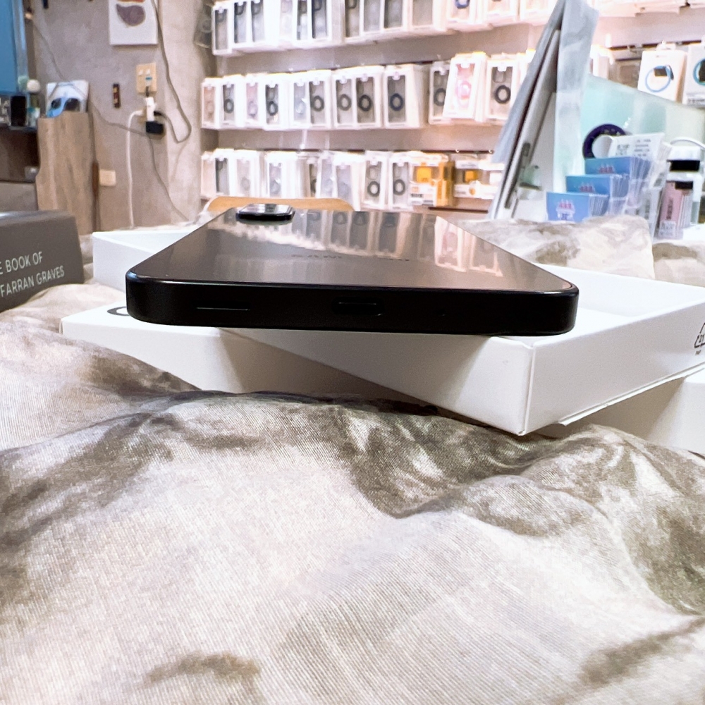 二手 三星 A17 (8+128G)黑色*23411（原廠保固）