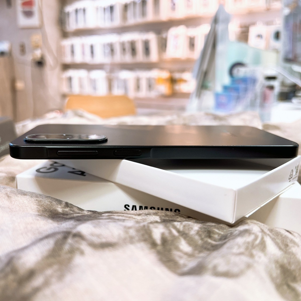 二手 三星 A17 (8+128G)黑色*23411（原廠保固）