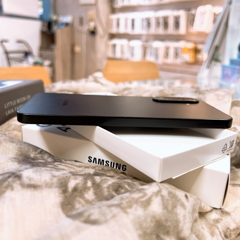 二手 三星 A17 (8+128G)黑色*23411（原廠保固）